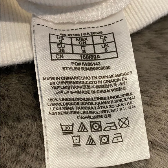 Guess white casual pant Small machine washable - Picture 7 of 7